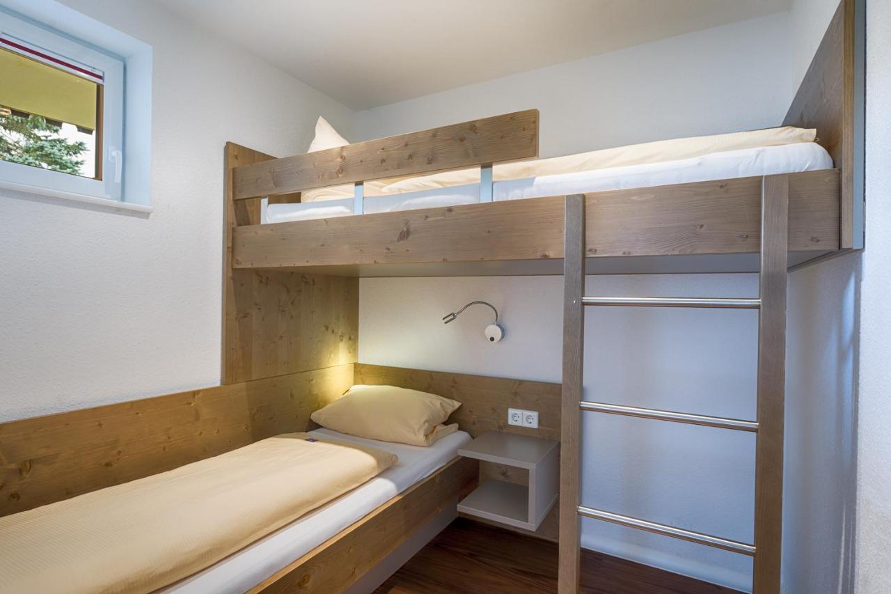 Hotel Zum Loewen - Unteres Wirtshaus Titisee-Neustadt Ngoại thất bức ảnh